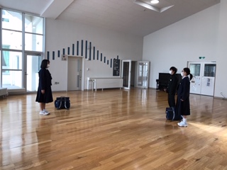 登校１
