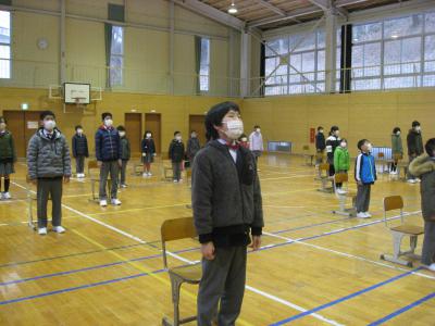 3gakkigasuta-to1