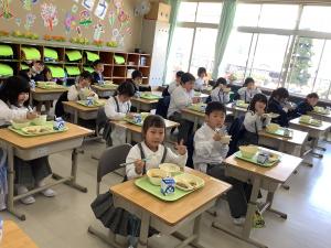 給食