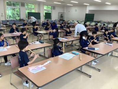 みんなで一緒に音を出す