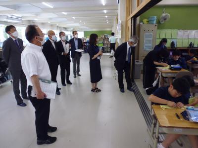 学校