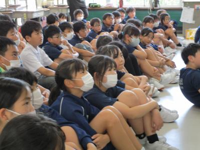 学校