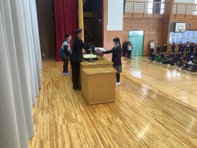 POPコンクールで教育長賞を得た児童