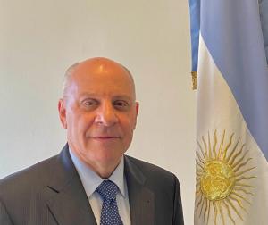 アルゼンチン共和国大使館　エドゥアルド・テンポーネ閣下