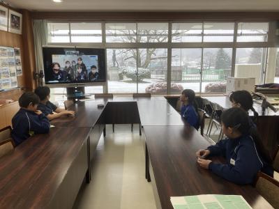 いいたて希望の里学園の４年生とオンライン会議をする４年生