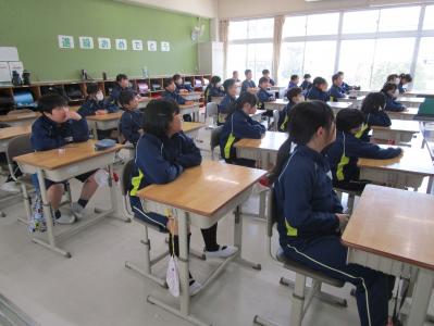 学校
