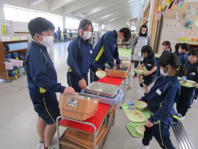 学校