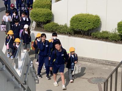 学校