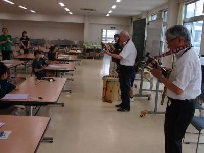 学校