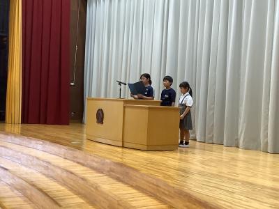 めあてを発表する5年生