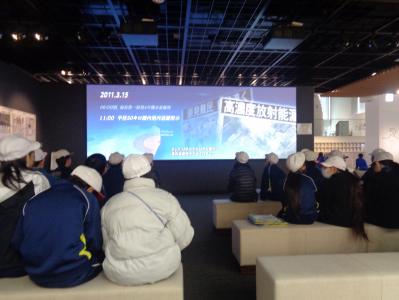 説明をきく5年生２