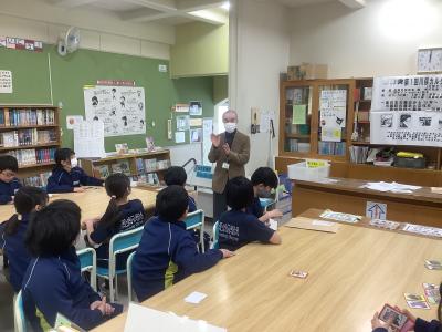 挨拶をする長沢さん