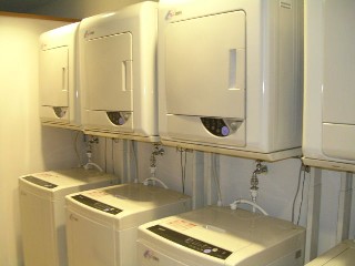 合宿所洗濯室の写真