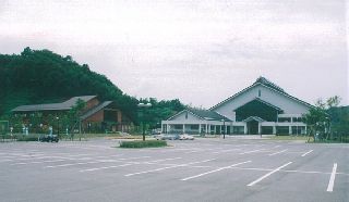 川俣町合宿所と川俣町体育館の写真