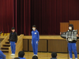 鼓笛移杖２
